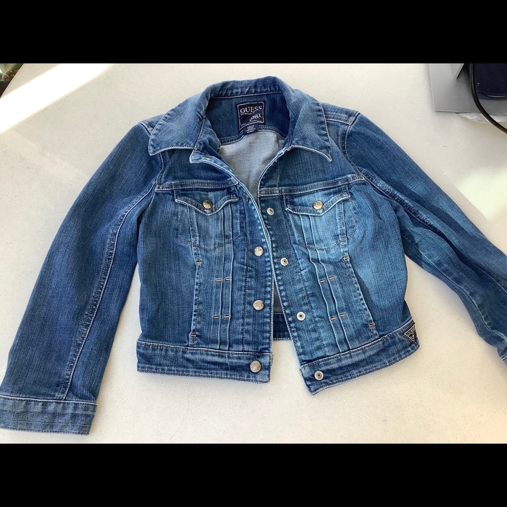 GUESS Cropped Denim Jacket